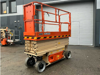 Aerial platform JLG