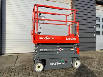 Aerial platform SKYJACK
