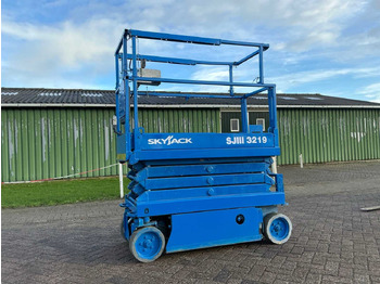 Aerial platform SKYJACK