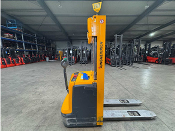 Forklift 2013 JUNGHEINRICH EJC220 2,000KG STACKER PALLET TRUCK ANT FREE LIFT: picture 2 Forklift 2013 JUNGHEINRICH EJC220 2,000KG STACKER PALLET TRUCK ANT FREE LIFT: picture 2