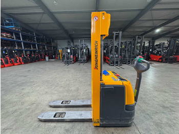 Forklift 2013 JUNGHEINRICH EJC220 2,000KG STACKER PALLET TRUCK ANT FREE LIFT: picture 5 Forklift 2013 JUNGHEINRICH EJC220 2,000KG STACKER PALLET TRUCK ANT FREE LIFT: picture 5