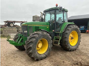 Farm tractor JOHN DEERE 7700