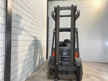 Forklift LINDE - 2015 - H45D - 4500KG LIFTING CAPACITY - FORKLIFT: picture 4 Forklift LINDE - 2015 - H45D - 4500KG LIFTING CAPACITY - FORKLIFT: picture 4