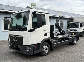 Hook lift truck MAN TGL 8.160