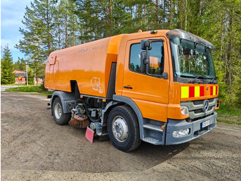 Road sweeper BUCHER