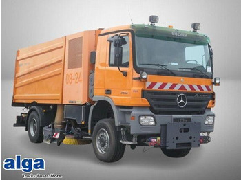 Road sweeper BUCHER