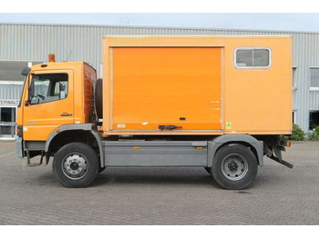 Municipal/ Special vehicle, Box truck Mercedes-Benz 1518 A Atego 4X4, Klima, AHK, Allrad, Rolltor: picture 2