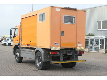 Municipal/ Special vehicle, Box truck Mercedes-Benz 1518 A Atego 4X4, Klima, AHK, Allrad, Rolltor: picture 3