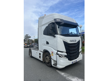 Tractor unit IVECO