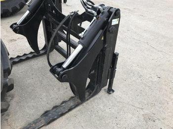 Front loader for tractor Bressel Poltergabel: picture 2 Front loader for tractor Bressel Poltergabel: picture 2