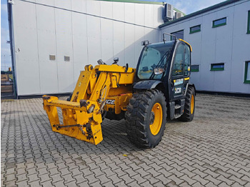 Telescopic handler JCB