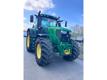Farm tractor John Deere 6250R: picture 2