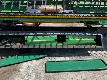 Forage harvester attachment John Deere RD40F: picture 5