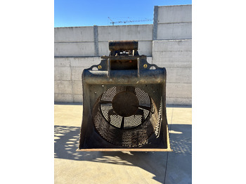 Bucket for Excavator VTN SR10 screening bucket - USED: picture 2