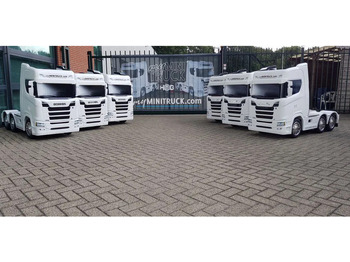 Tractor unit SCANIA S 770