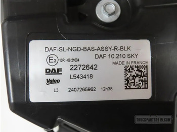 New Lights/ Lighting for Truck DAF 2272642 Lighting Skylight Re. XG: picture 2 New Lights/ Lighting for Truck DAF 2272642 Lighting Skylight Re. XG: picture 2