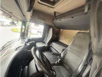 Curtain side truck SCANIA G440: picture 4