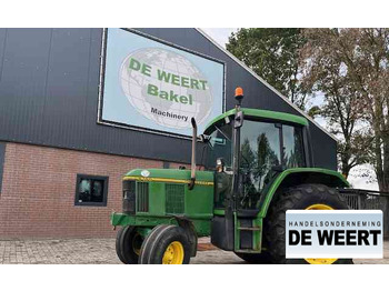 Farm tractor JOHN DEERE 6100
