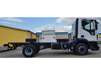 New Cab chassis truck Iveco Eurocargo ML120E21: picture 5