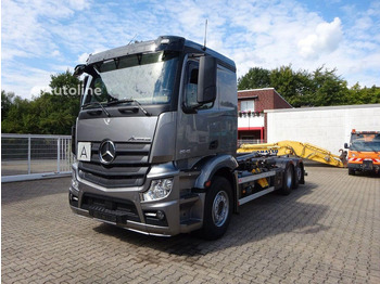 Leasing of Mercedes-Benz Actros 2545 - Hook lift truck 6x2 Mercedes-Benz Actros 2545 - Hook lift truck 6x2: picture 1