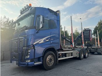 Timber truck VOLVO FH 750