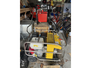 Construction equipment