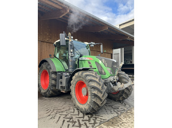 Farm tractor FENDT 718 Vario