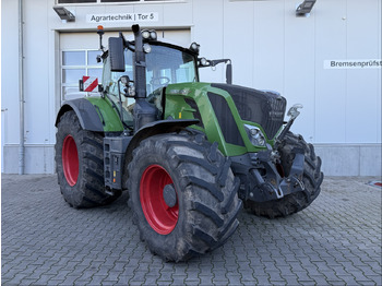 Farm tractor FENDT 828 Vario