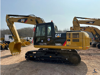 Crawler excavator CATERPILLAR 320D2