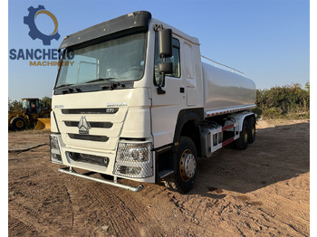 Tanker truck SINOTRUK HOWO