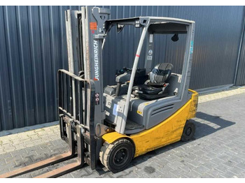 Electric forklift JUNGHEINRICH EFG