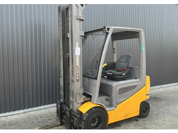 Electric forklift JUNGHEINRICH EFG 425