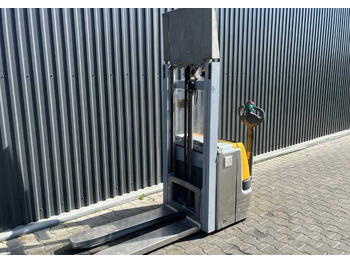 Stacker JUNGHEINRICH EJC