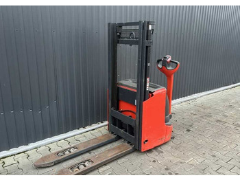 Stacker LINDE L12