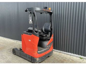 Reach truck Linde R14: picture 3 Reach truck Linde R14: picture 3