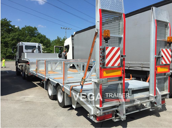 Low loader semi-trailer