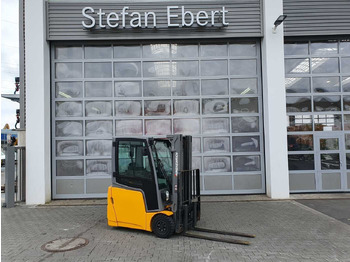 Electric forklift JUNGHEINRICH EFG