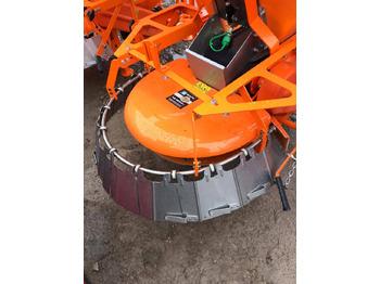 Sand/ Salt spreader POM Augustów salt and sand spreader with communal attachment Motyl N 31M/1: picture 3