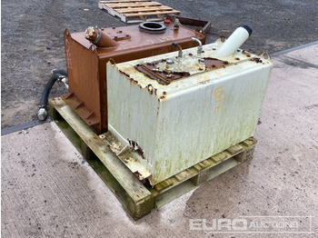 Construction equipment Hydraulic & Fuel Tank (2 of): picture 3