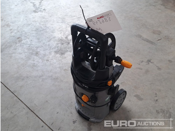Pressure washer