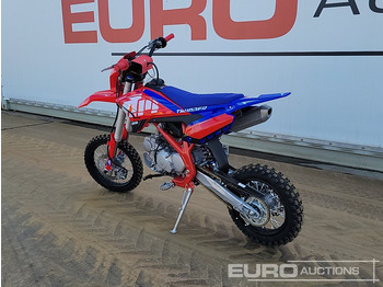 Motorcycle Unused 2025 Apollo 125cc Motorcross Bike, 14" Front, 12" Rear Tyres, Electric Start, Air Cooled, Hydraulic Suspension, Disc Brakes, Lighting Kit (UNASSEMBLED): picture 3