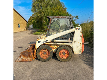 Skid steer loader Bobcat 543: picture 2