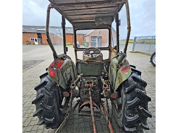 Farm tractor IH 276: picture 5 Farm tractor IH 276: picture 5