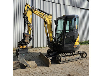 Mini excavator New Holland E26C: picture 3