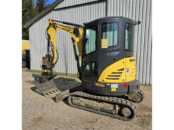 Mini excavator New Holland E26C: picture 2