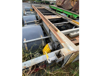 Container transporter/ Swap body trailer Samro 3 ESSIEUX: picture 5