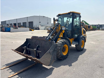 Wheel loader JCB 407
