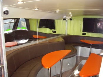 Double-decker bus MCW METROBUS British Double Decker Bus Pub Bar Cafe Restaurant: picture 5 Double-decker bus MCW METROBUS British Double Decker Bus Pub Bar Cafe Restaurant: picture 5