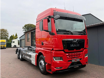Container transporter/ Swap body truck MAN TGX