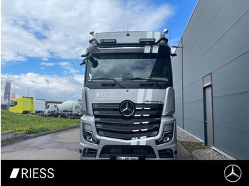 Truck MERCEDES-BENZ Actros 1863